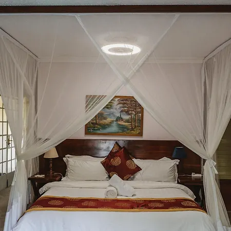 Jacaranda Lodge Victoria Falls Extérieur photo