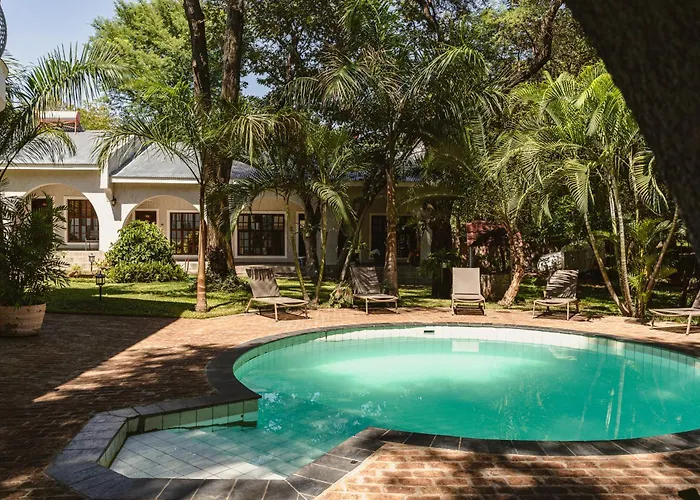 Jacaranda Lodge