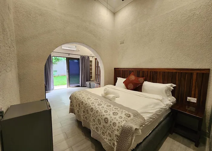 Jacaranda Lodge